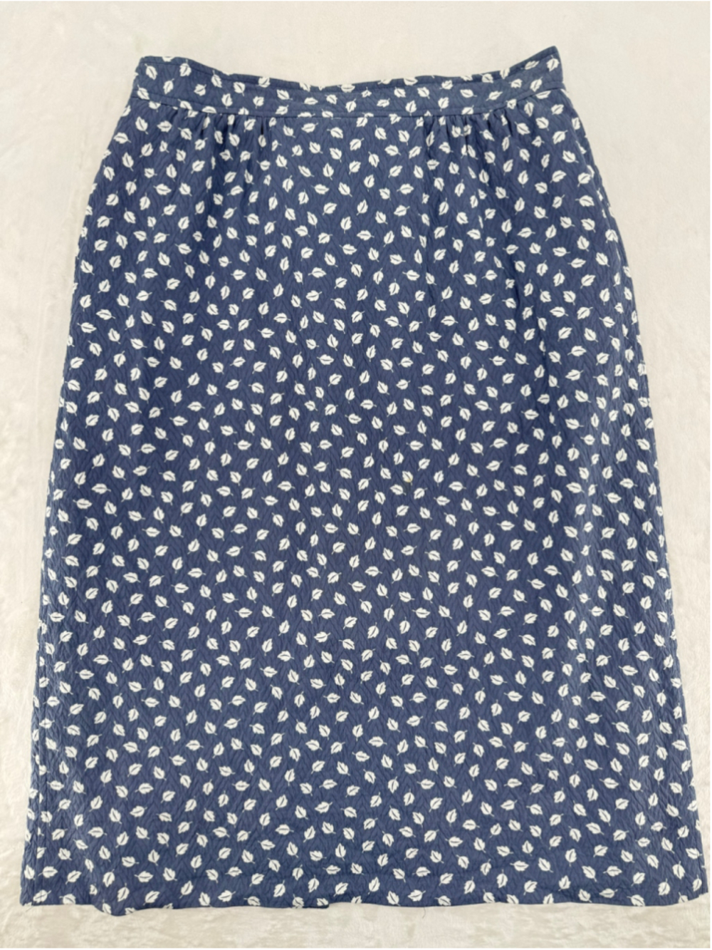 Vintage Straight Skirt Blue Gray with White Leaves Cottagecore Nature Medium